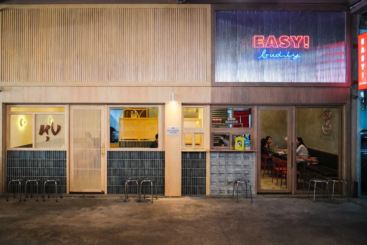 EASY! buddy Sathorn Corner