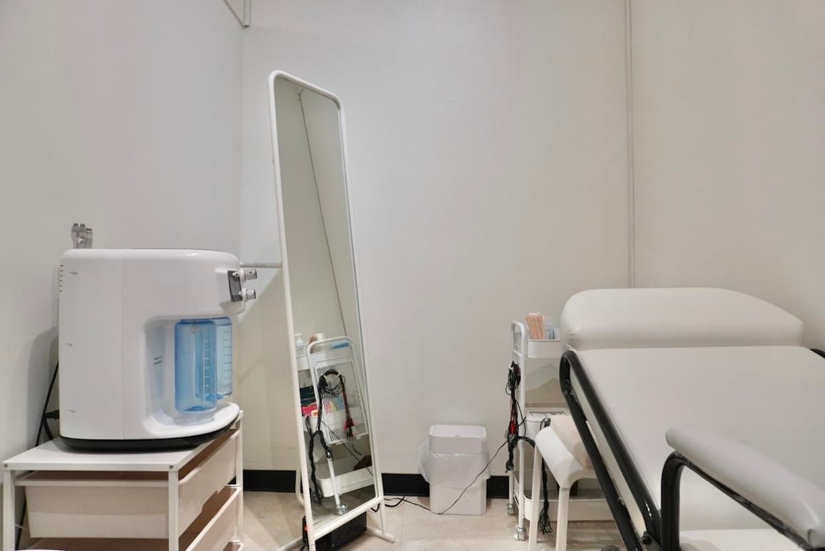 BELLE BEAUTY Phrom Phong【日本型セルフエステサロン】ดูแลผิวหน้า ยกกระชับ ฟอกฟันขาว กำจัดขน Beauty Services สุขุมวิท24 — photo 1