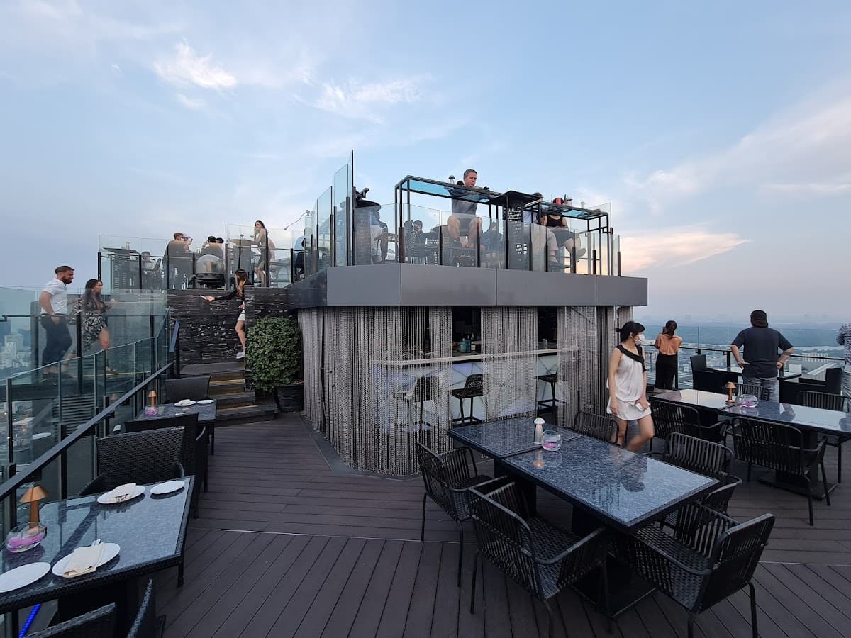 Vertigo & Moon Bar Rooftop — photo 1