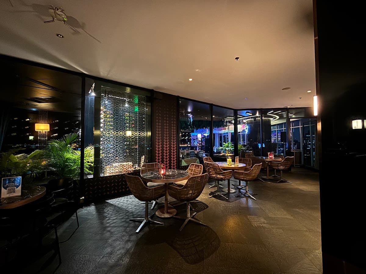 Bistro des Amis Bangkok — photo 1