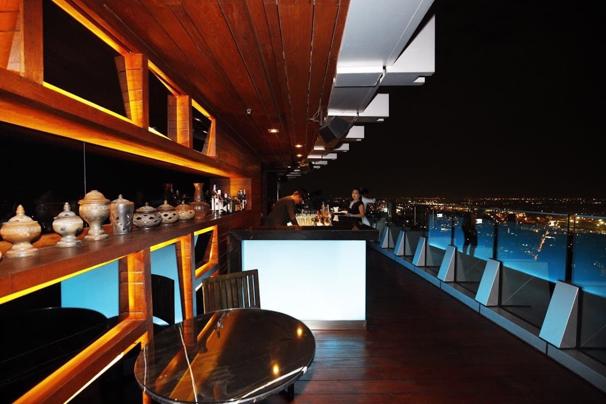 Octave Rooftop Lounge & Bar — photo 1