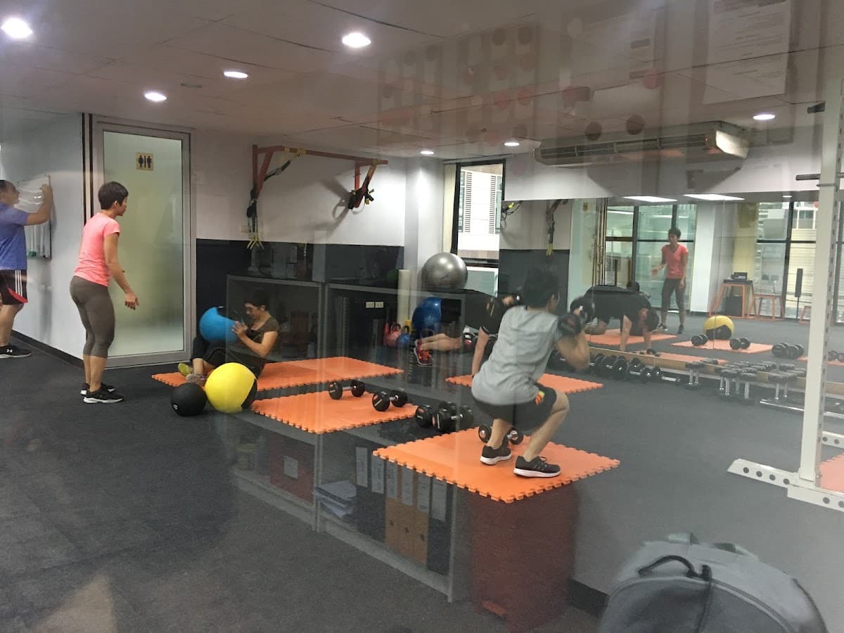 Flash Fitness Bangkok Personal Training & Group Classes Gym Studio — photo 1