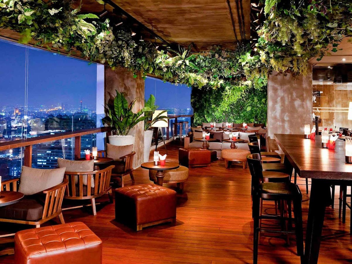 Scarlett Wine Bar & Restaurant — photo 1
