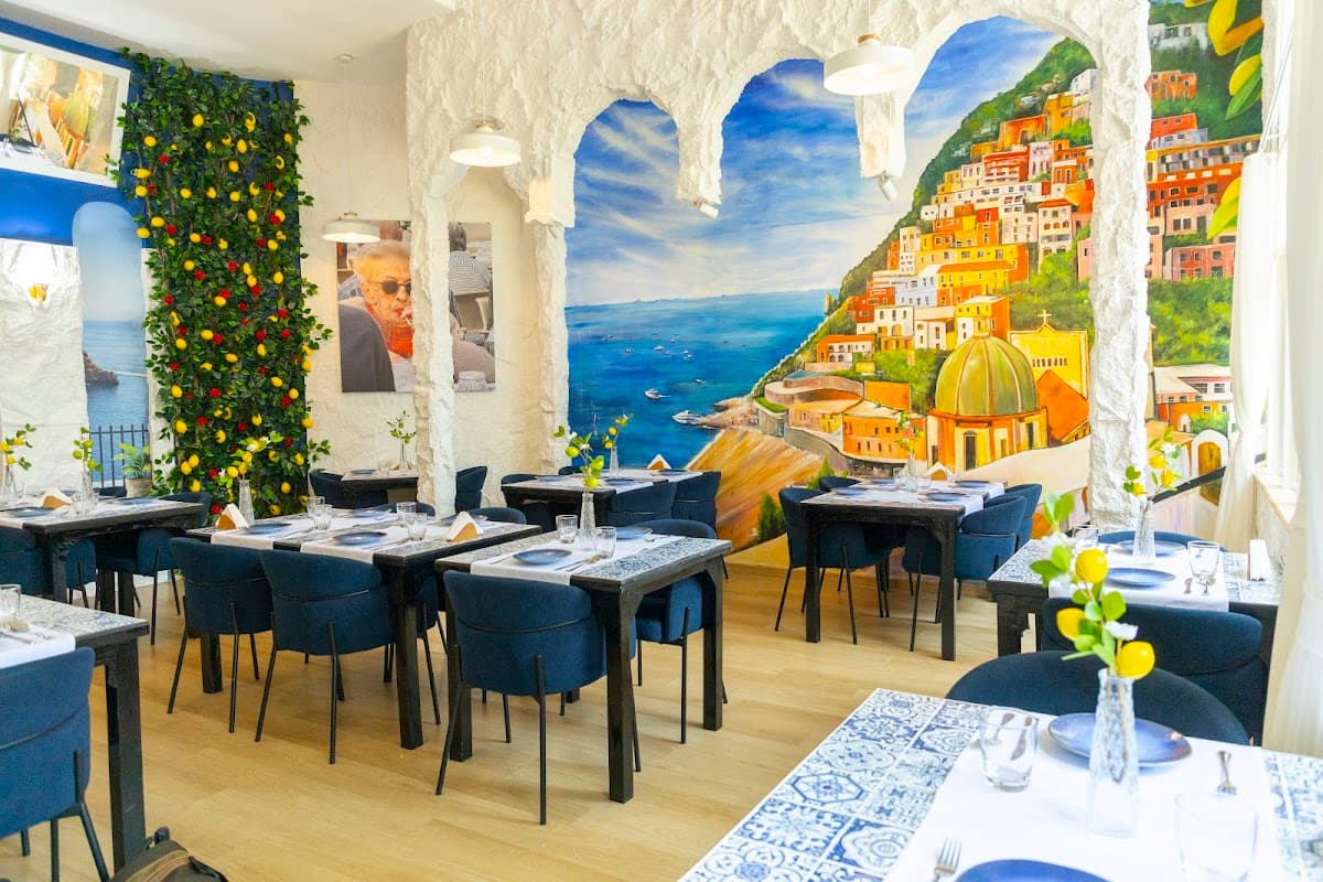 VOLARE Italian Restaurant & Pizzeria