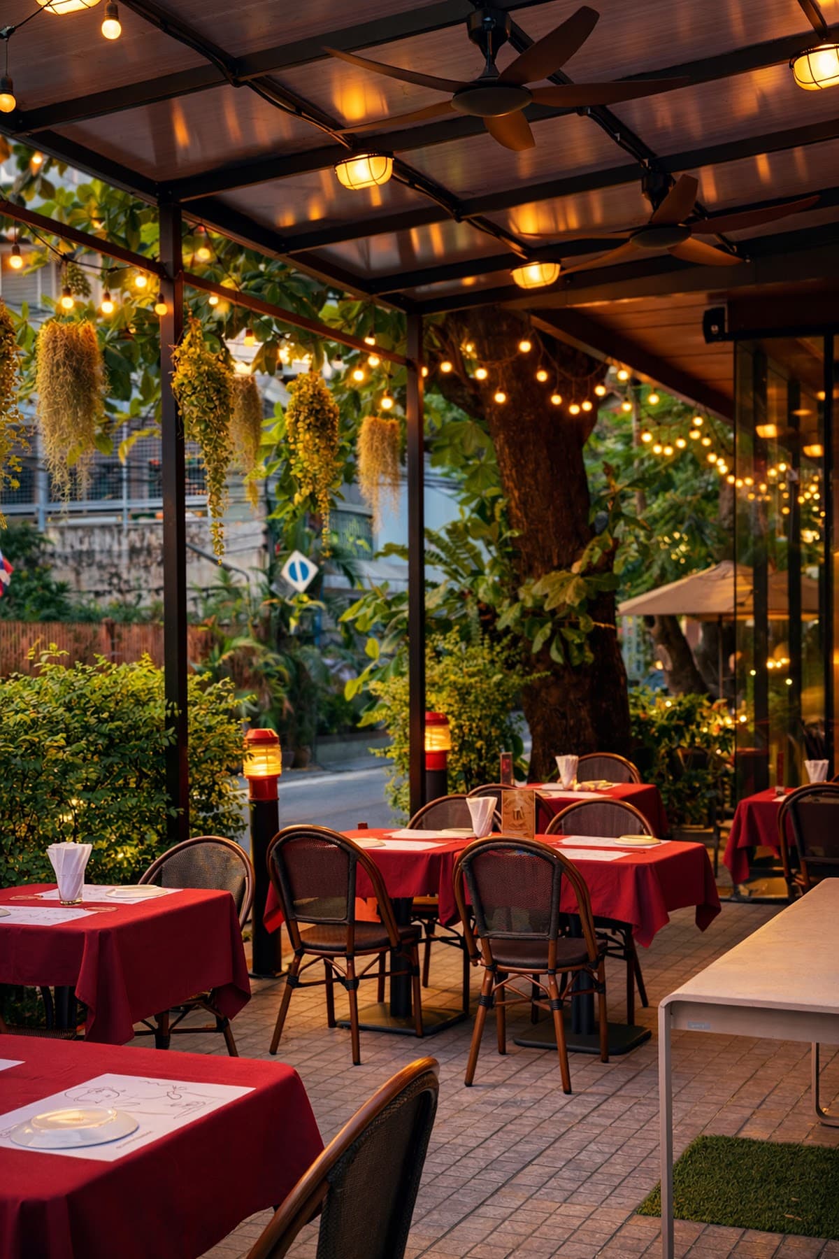 Chez Papa Bangkok