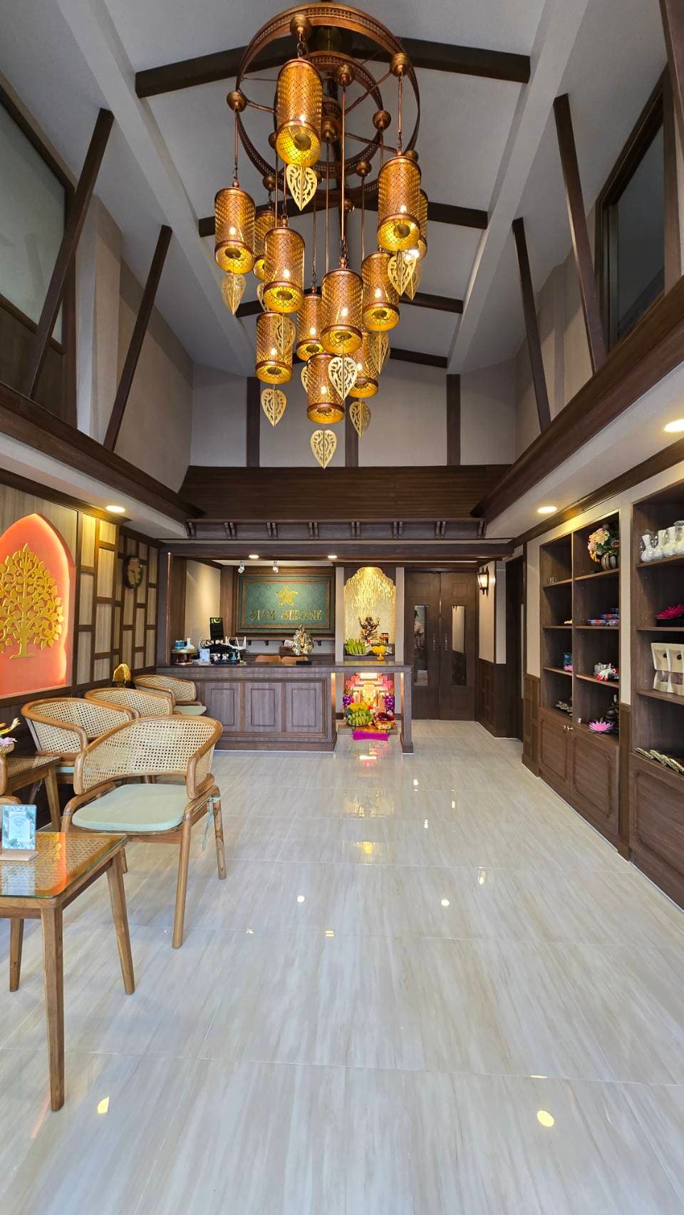Siam Serene Surawong Massage — photo 1