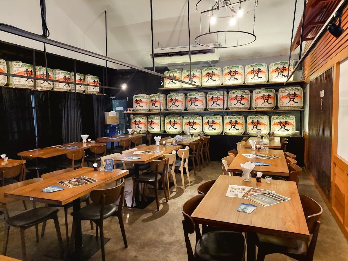 Teppen Sathorn — photo 1