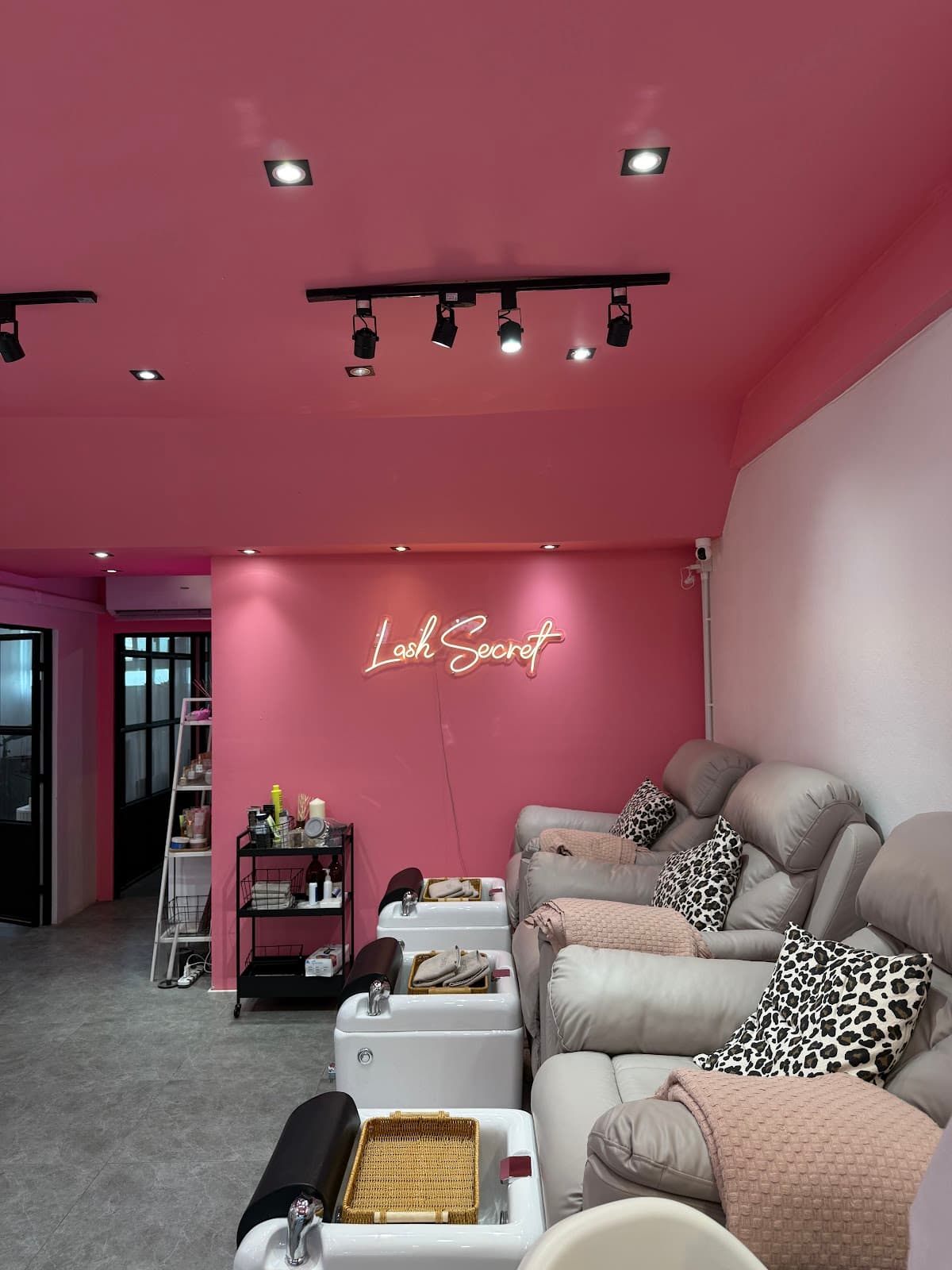 Lash Secret — photo 1