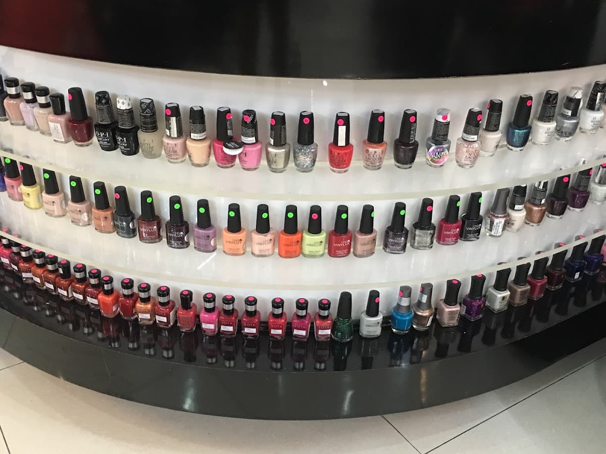 The Nail Bar at Ekkamai — photo 1