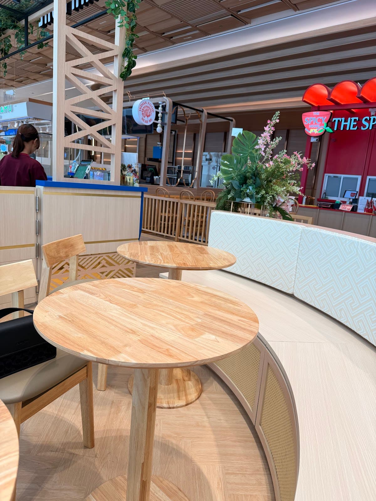 Ohana Poké (Ekkamai Corner)