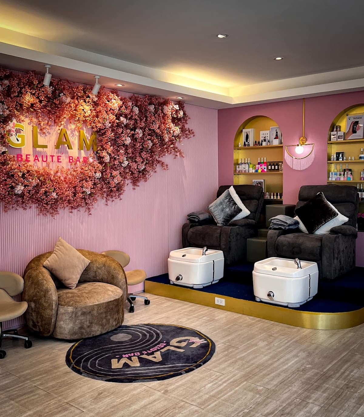 GLAM Beaute Bar — photo 1